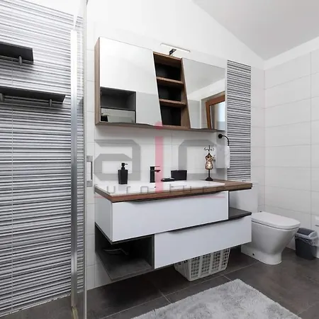 Porta Aurea & Wellness Oasis Apartmán