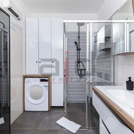 Porta Aurea & Wellness Oasis